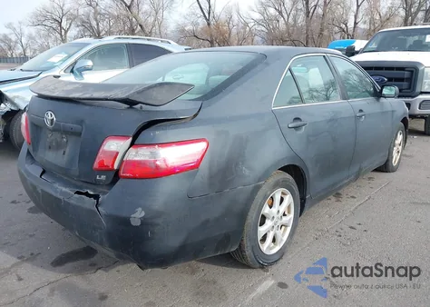 2007 Toyota Camry Le z USA, uszkodzony, nr VIN 4T1BE46KX7U044998